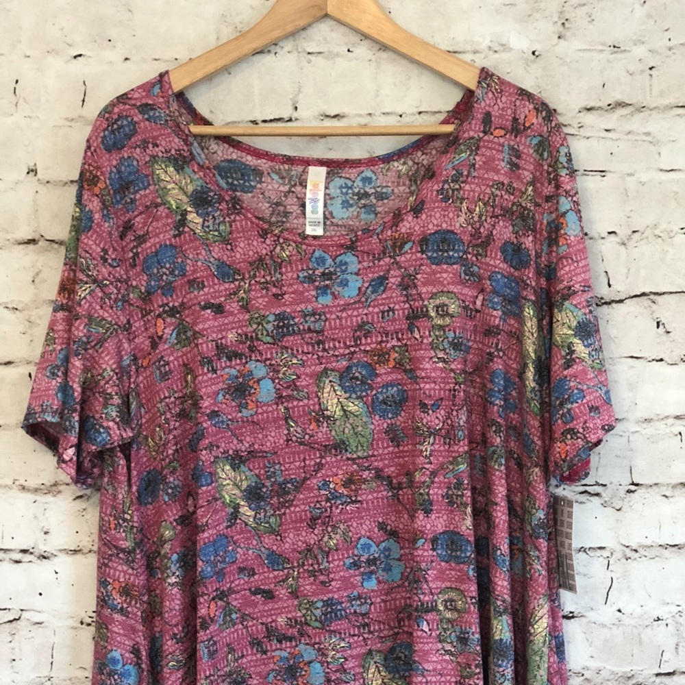 LuLaRoe Perfect T